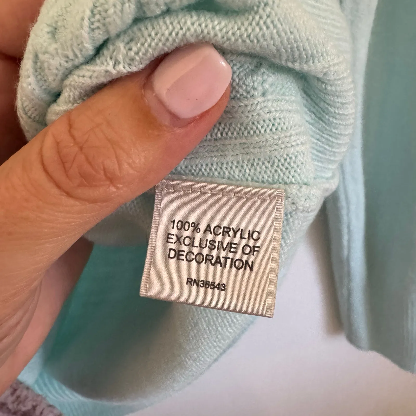 Van Heusen Womens Pale Teal Blue Crew Neck Cable Knit Sweater Size Small - Image 4