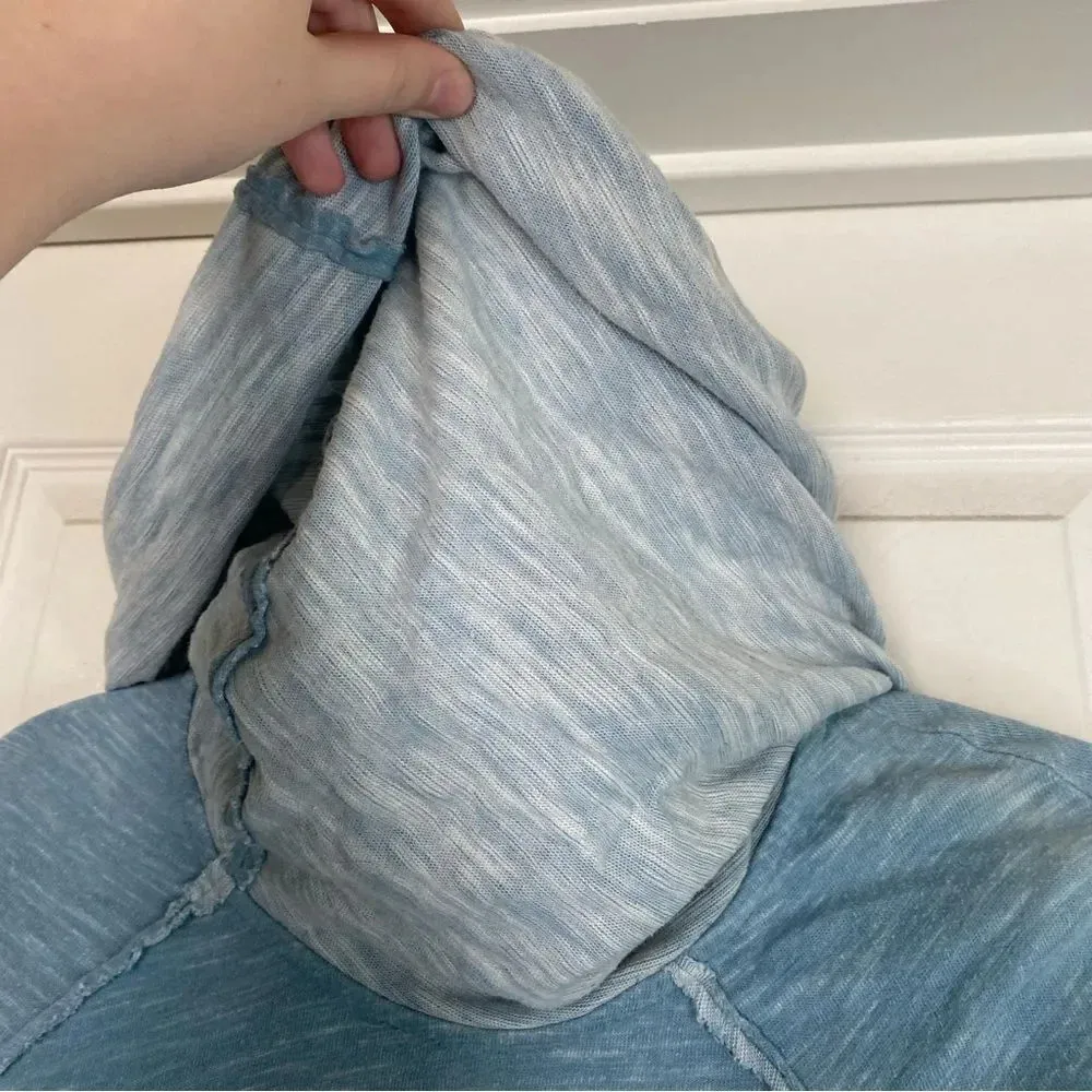 FREE PEOPLE Beach Cocoon Cowl Neck Pullover Light Blue Size Medium - Image 4