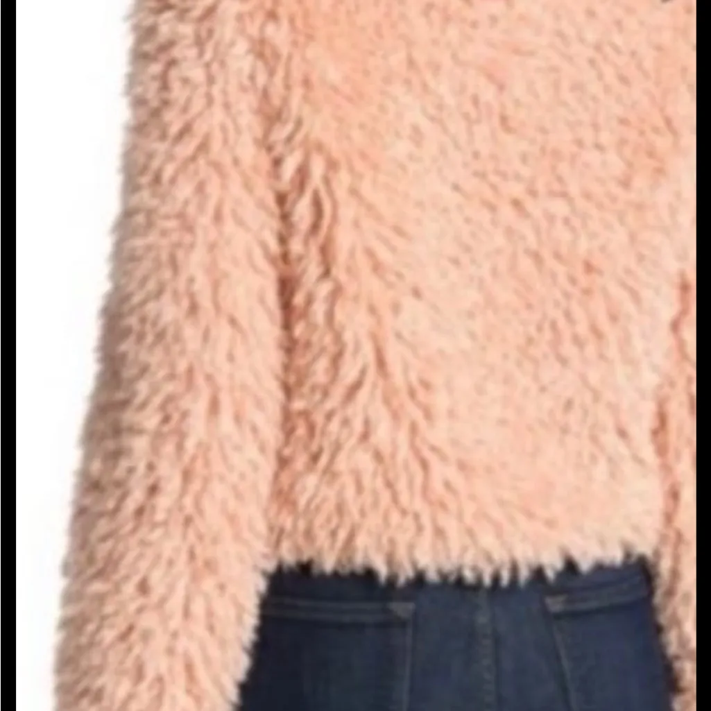 UGG  Lorena faux fur coat blush pink. Size Medium - Image 3