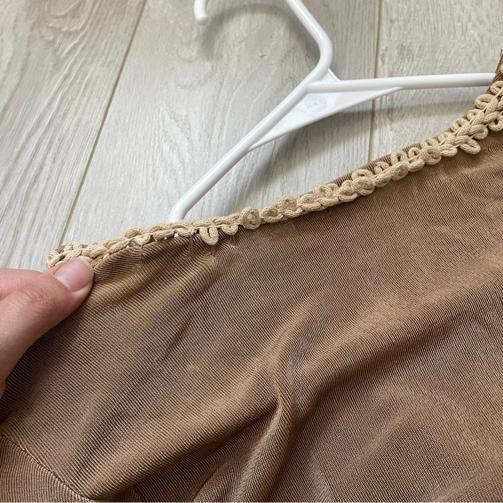 La Senza Bodysuit v neck twist crochet trim womens Brown small y2k romantic vtg - Image 5