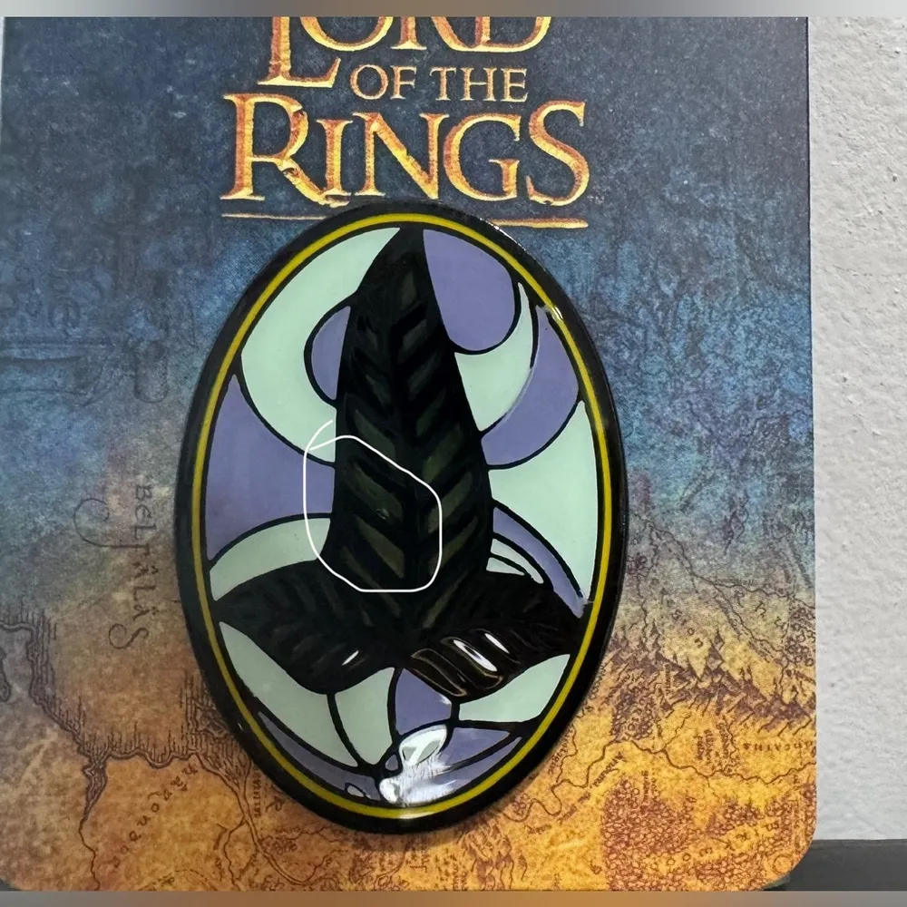 The Lord of the Rings Leaf of Lorien Stained Glass Enamel Pin Green - Image 4