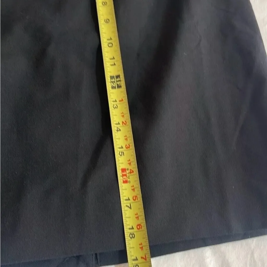Banana Republic Black wool Pencil Skirt size 2P - Image 7
