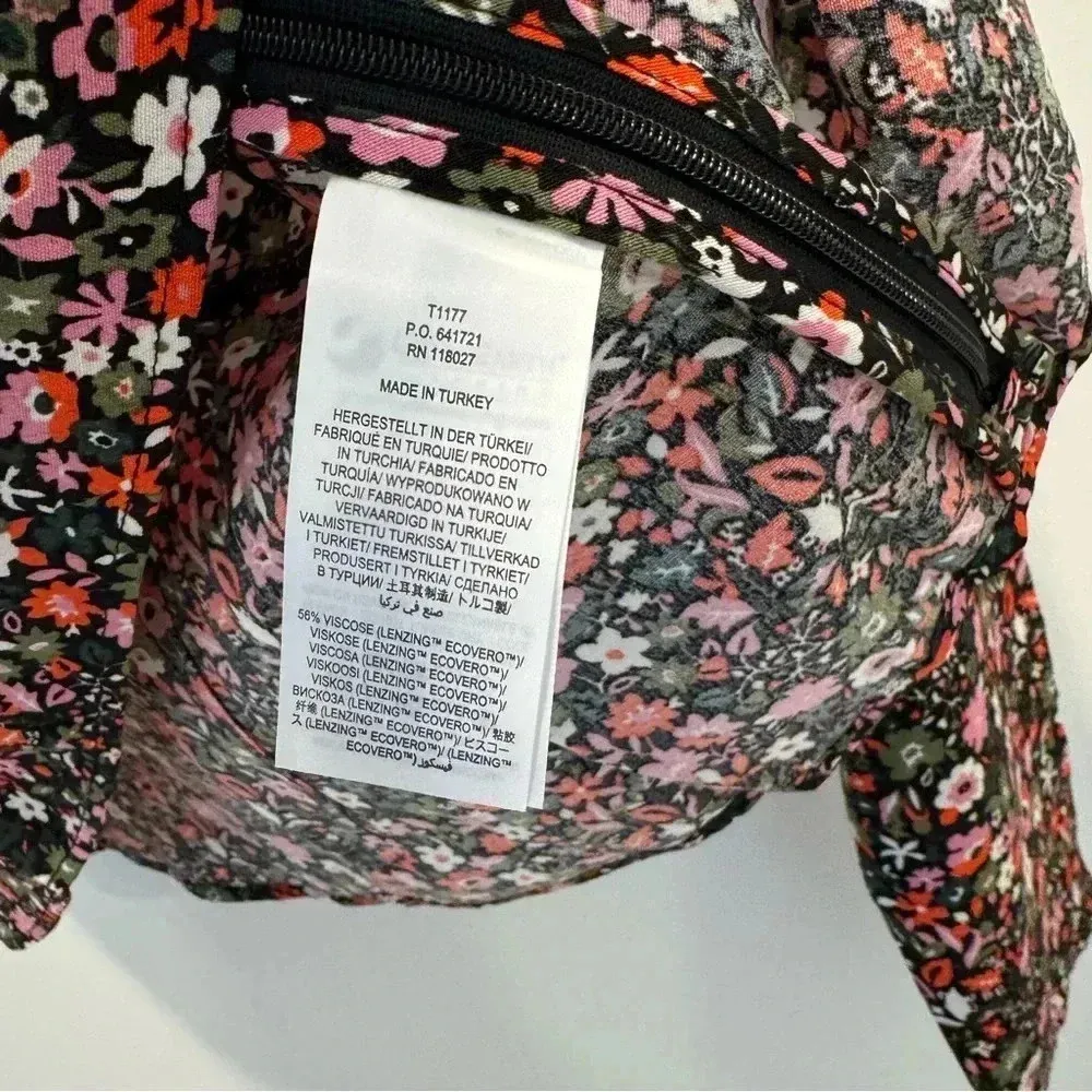 Boden Printed V - Image 7