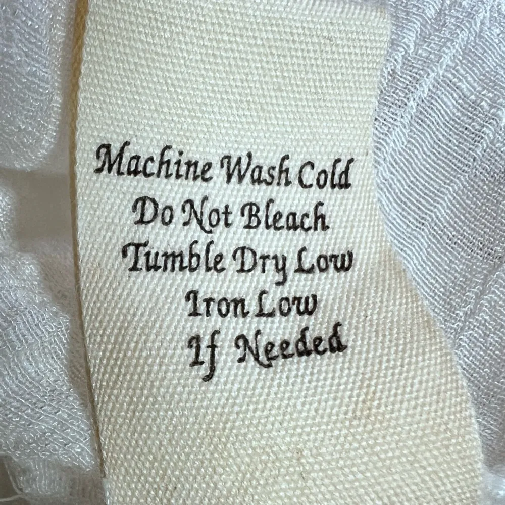 Embroidered 🤍✨BOHO hippie✌🏽white earth tones festival tank with wooden accent Multiple Size M - Image 10