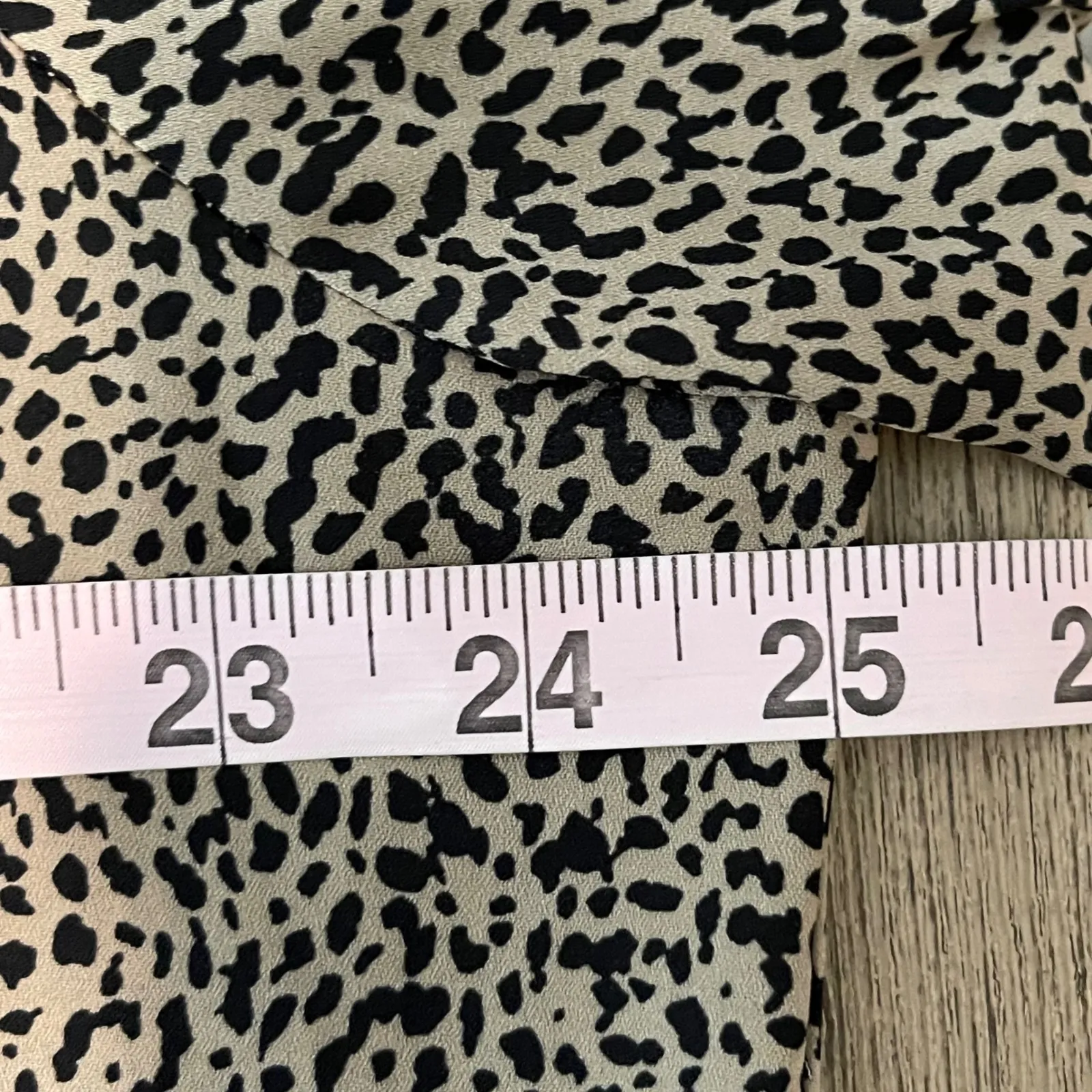 LOFT Women's Animal‎ Print Long Sleeve Blouse Top, Beige Black Large - Image 7