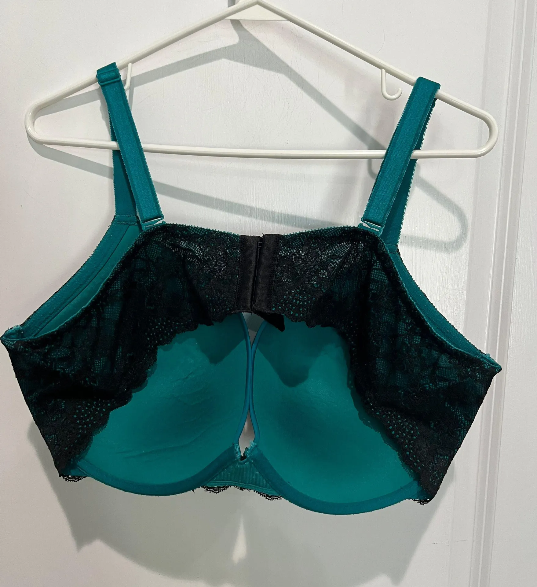 Green and Black Bra, Sz 44D - Image 2