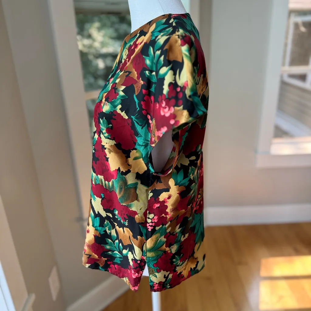 Vintage JH Collectibles Petite Colorful Silk Short Sleeve Shell Blouse Top Sz 8 Red - Image 2