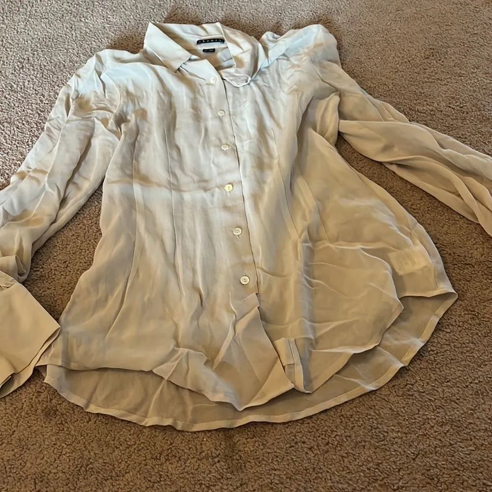 Theory  silk button down M - Image 4