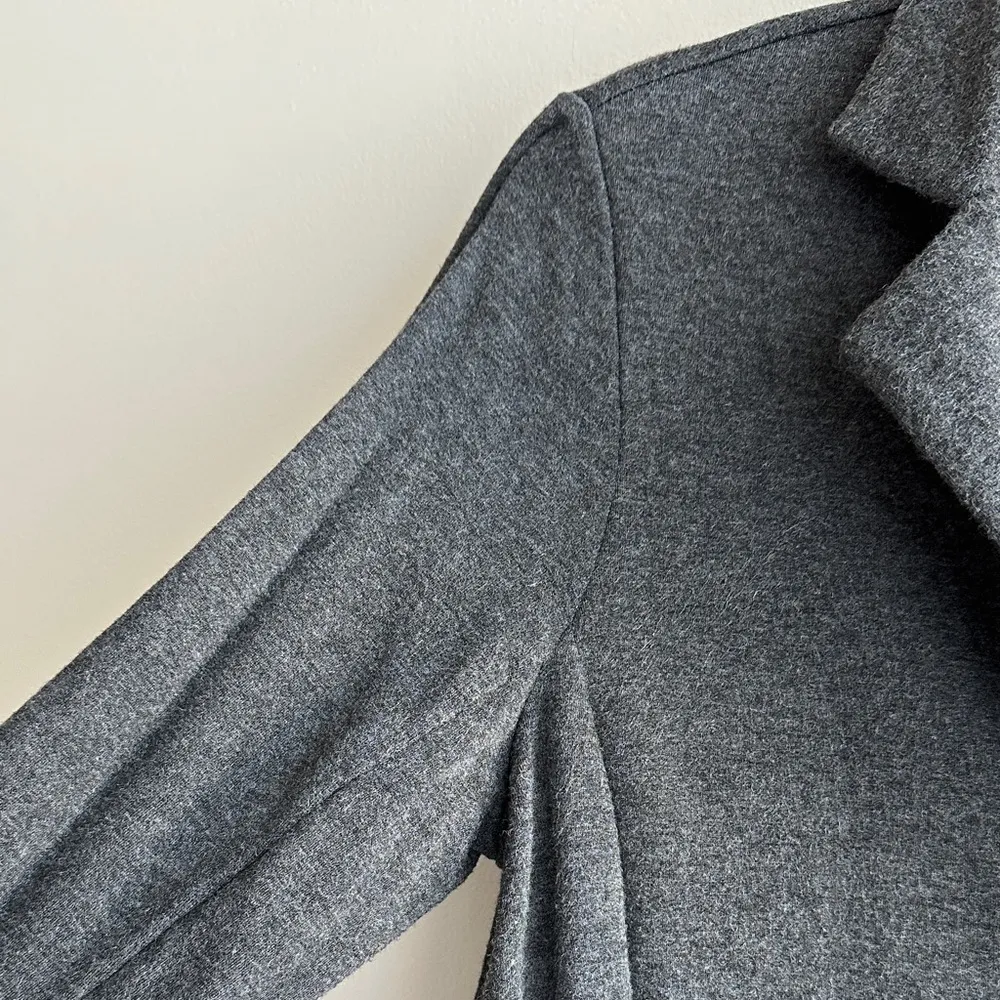 Tahari Dark Grey Stretch Sweatshirt Blazer, Casual Workwear, Size Medium - Image 7