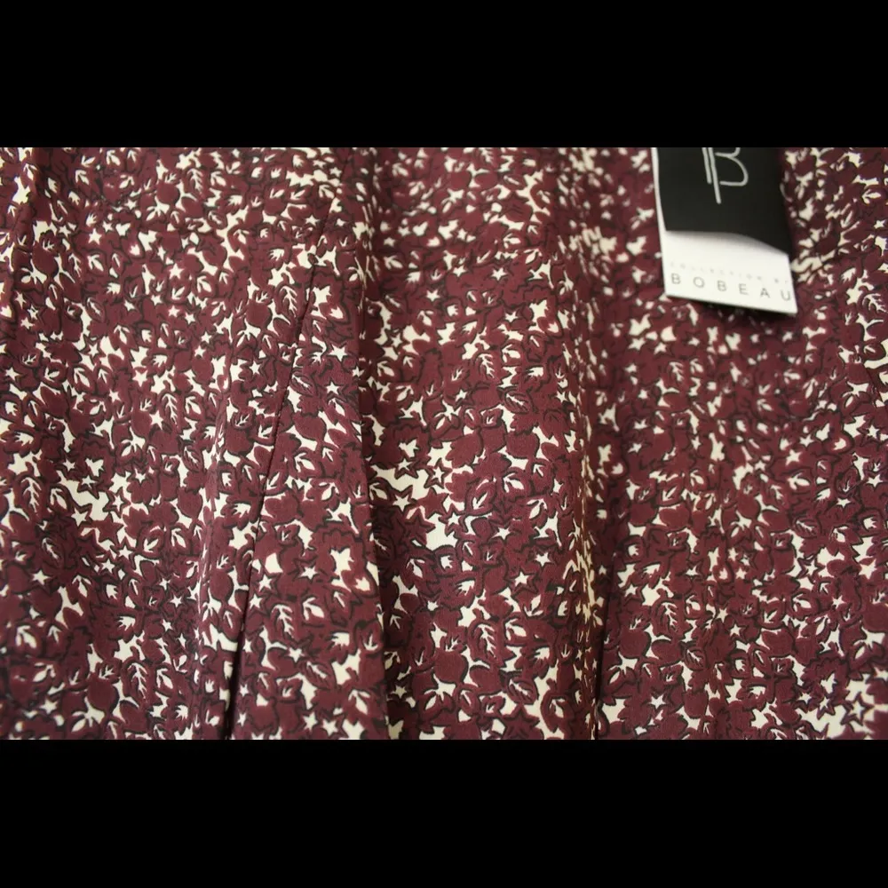 Bobeau | maroon cream patterned bell sleeve blouse - Image 4