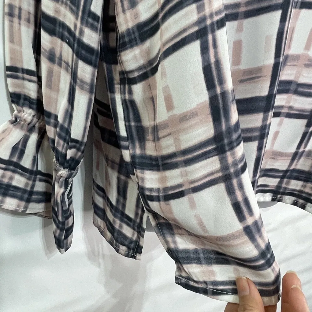 LOFT Black and Cream Plaid Ruffle Blouse - Image 6