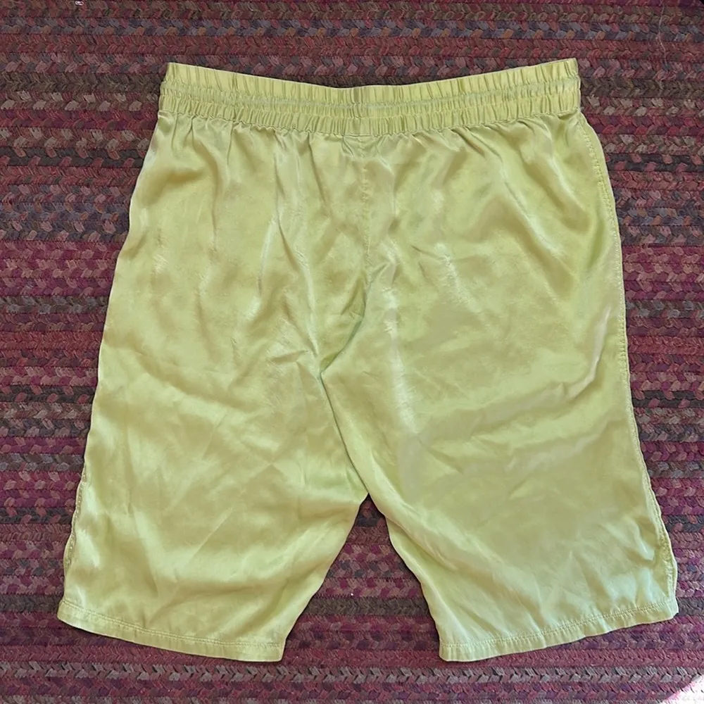 VTG BODY BY VICTORIA LIME GREEN 100% SILK 13” SHORTS - Image 4