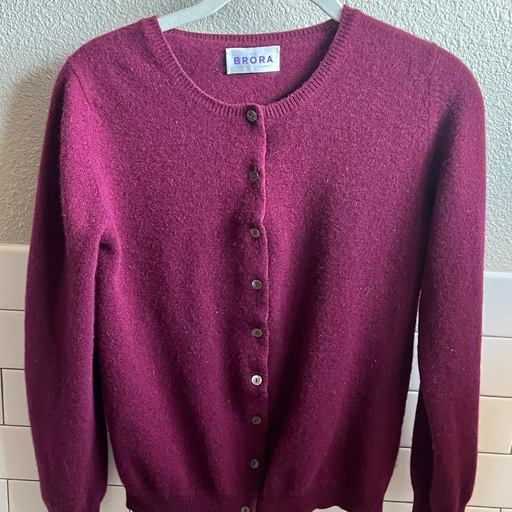 Brora 100% Cashmere Women's Cardigan in Rich Burgundy Purple Size 6 - Image 4