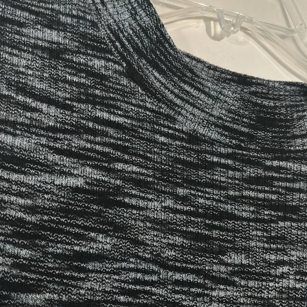 Womens Cold Shoulder Dress Size XL Black Gray Knit Above Knee A-Line - Image 3