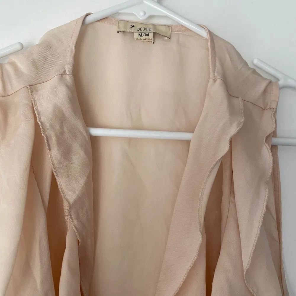 Ruffle Sheer Layering Vest Light Cream Peach Size Medium Versatile Lightweight - Image 6