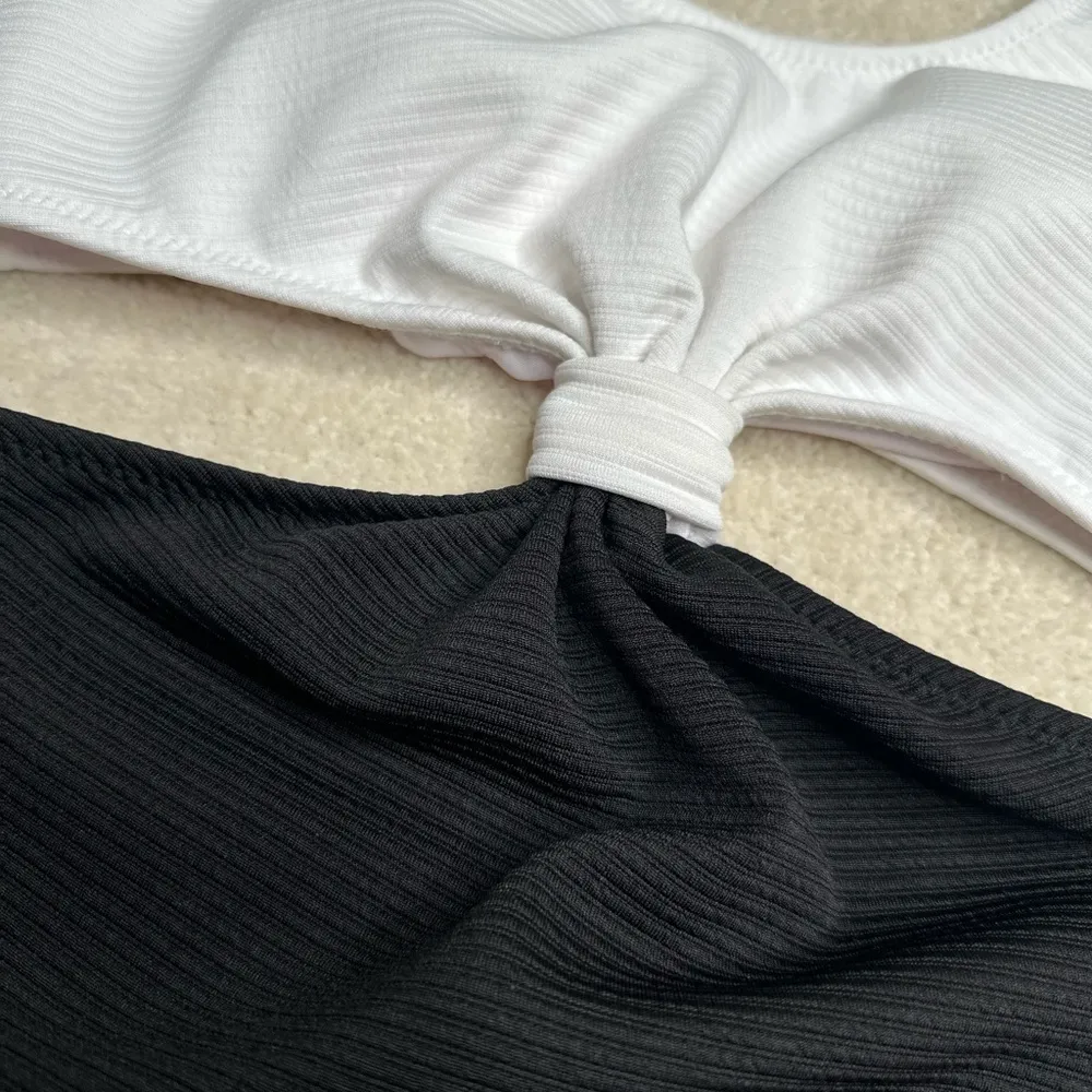 Cupshe Black and White One Piece Swimsuit - Image 3