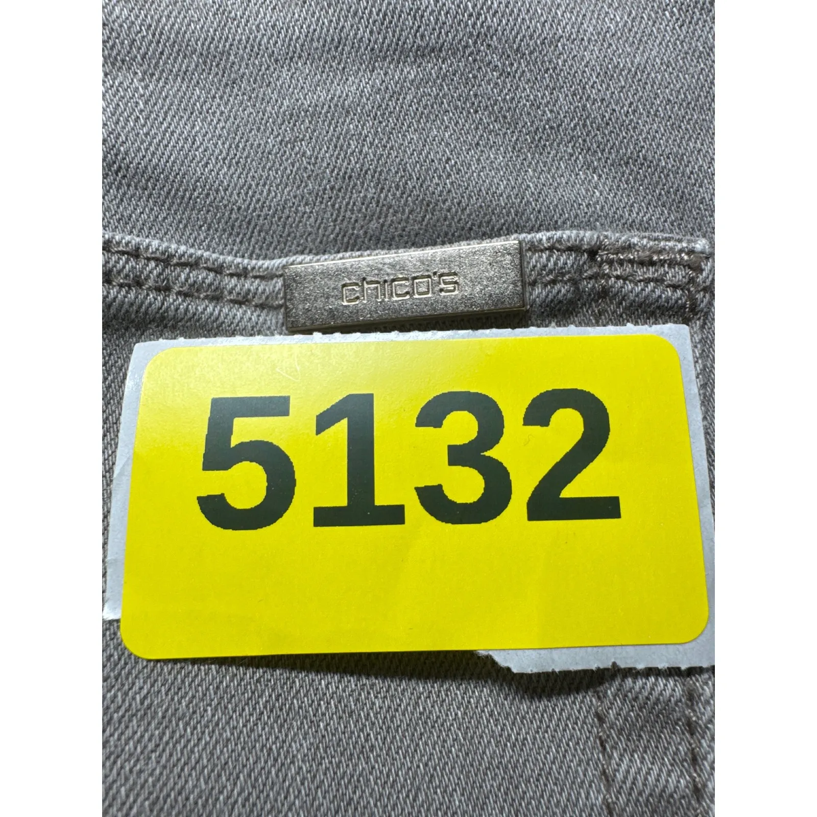 Chicos So Slimming Crop Pants Gray Size 1.5 Stretch Cropped Jeans - Image 11