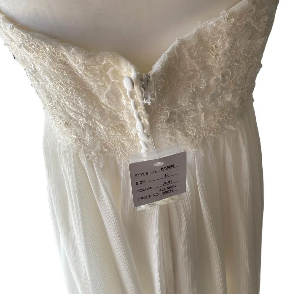 NWT David's Bridal Ivory Empire Crinkle Chiffon Gown with Lace Applique Size 10 - Image 3