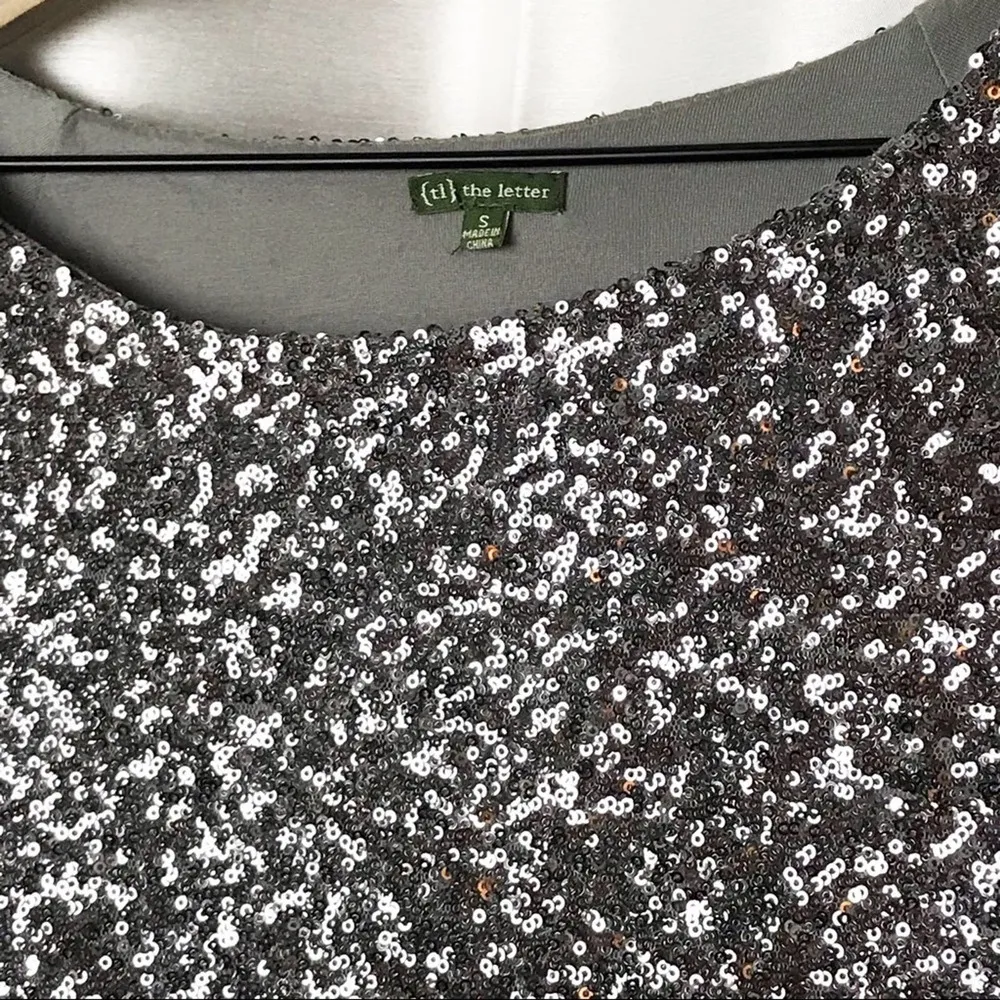 Anthropologie Silver Metallic Sequin Dress size S Sparkly Ruched Sheath - Image 6