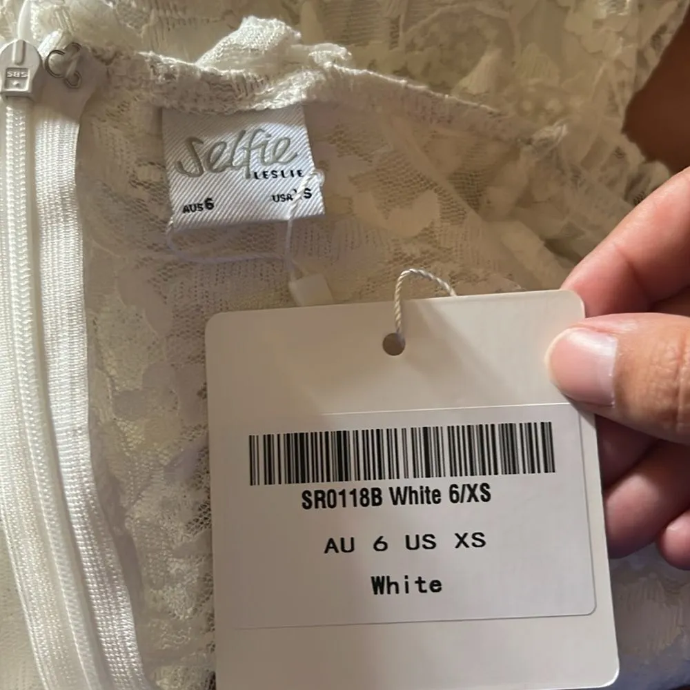 NWT selfie Leslie DOVE OFF-SHOULDER FRILL TRIM LACE MINI DRESS WHITE small - Image 10