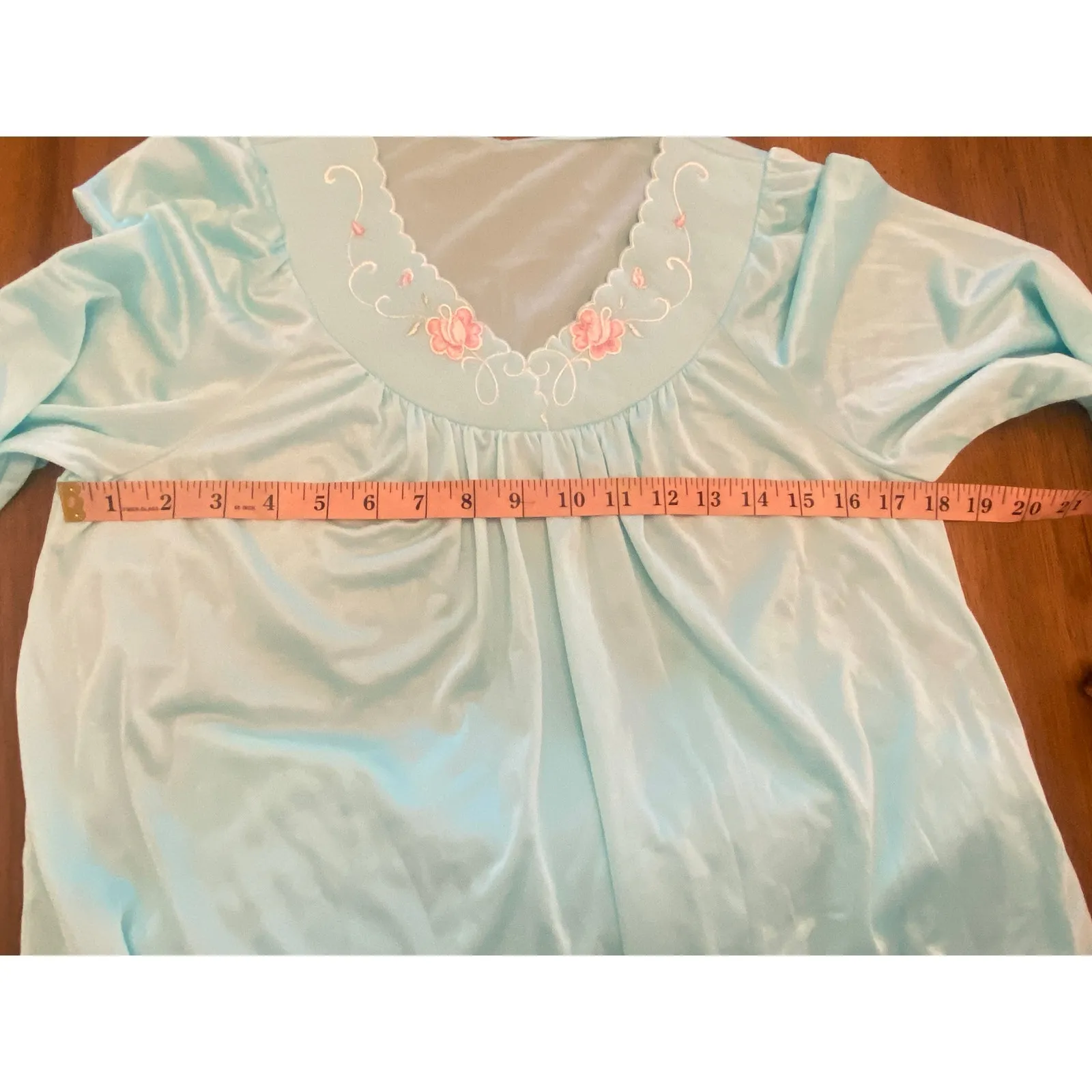 Vintage NWT Shadowline Ice Blue Long Nightgown Embroidered Yoke Lingerie Small - Image 5