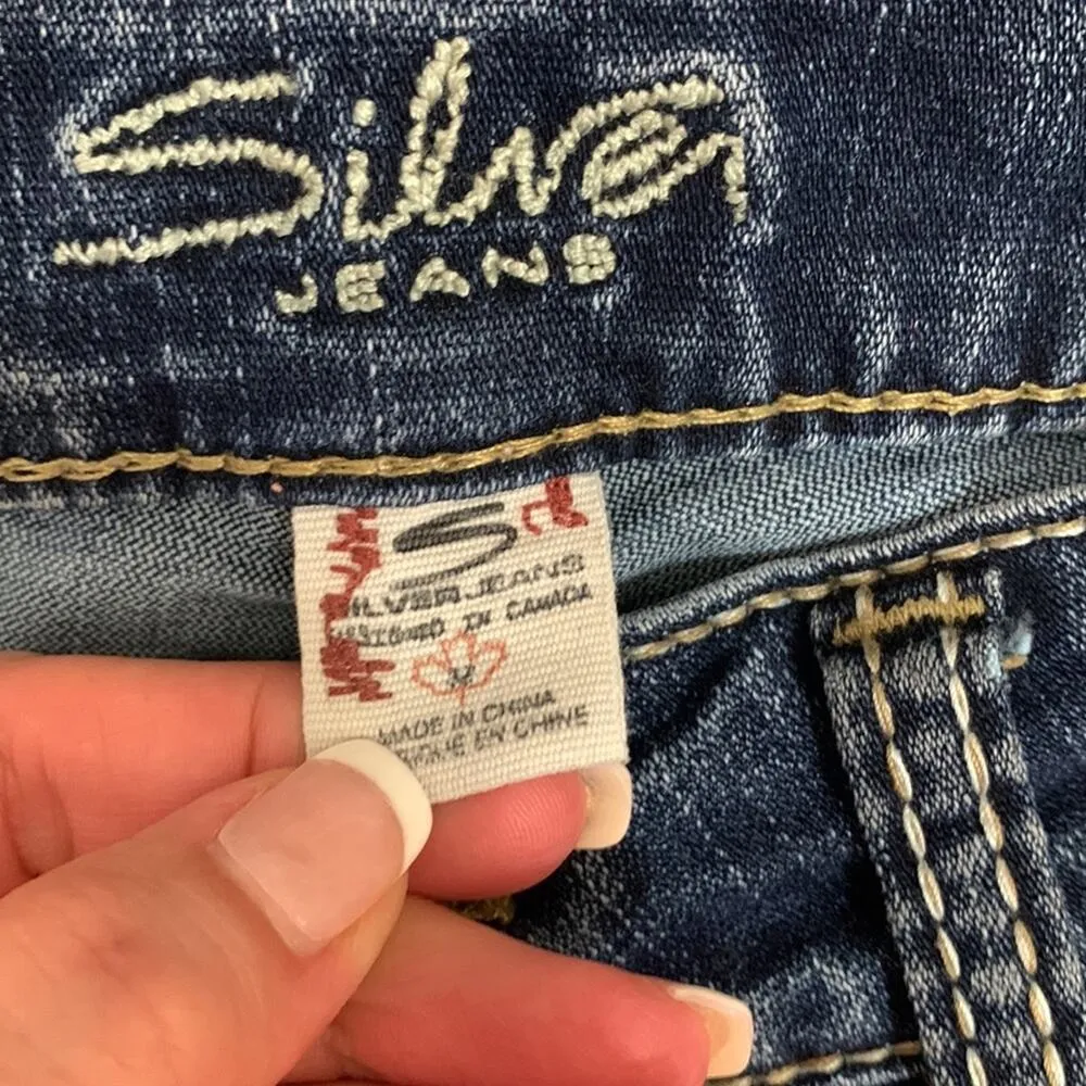 Silver Jeans Suki Surplus Thick Stitched Back Flap Pockets Boot Cut Jeans - Image 2