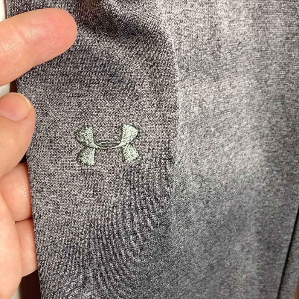 Under‎ Armour Storm sweat pants semi fitted wide leg size small - Image 2