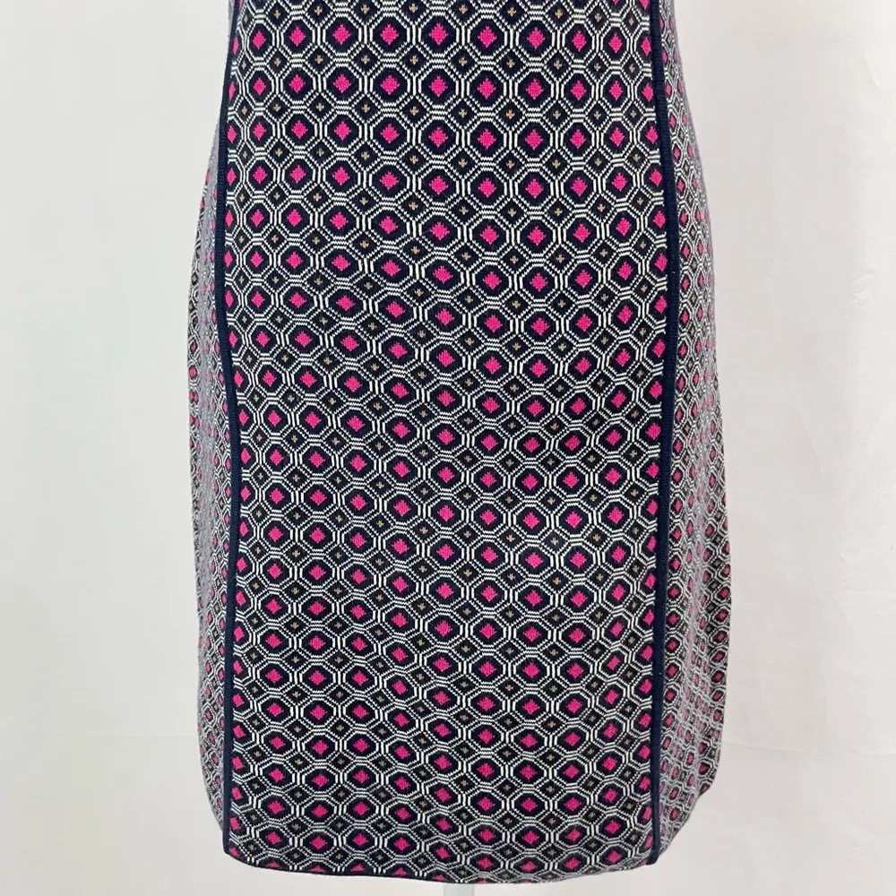 Geo Knit Dress Front Slits Short Sleeve Mini Navy Pink Size Medium - Image 12