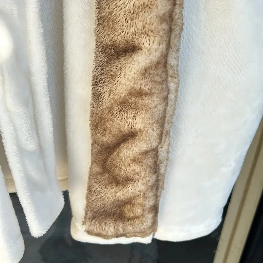 Things Remembered Cream Fur Trim Plush Luxurious Bath Robe NWT Brown Size L - Image 5