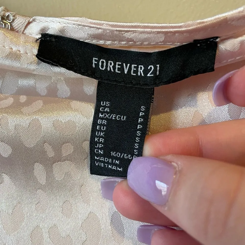 forever 21 mini skirt - Image 2