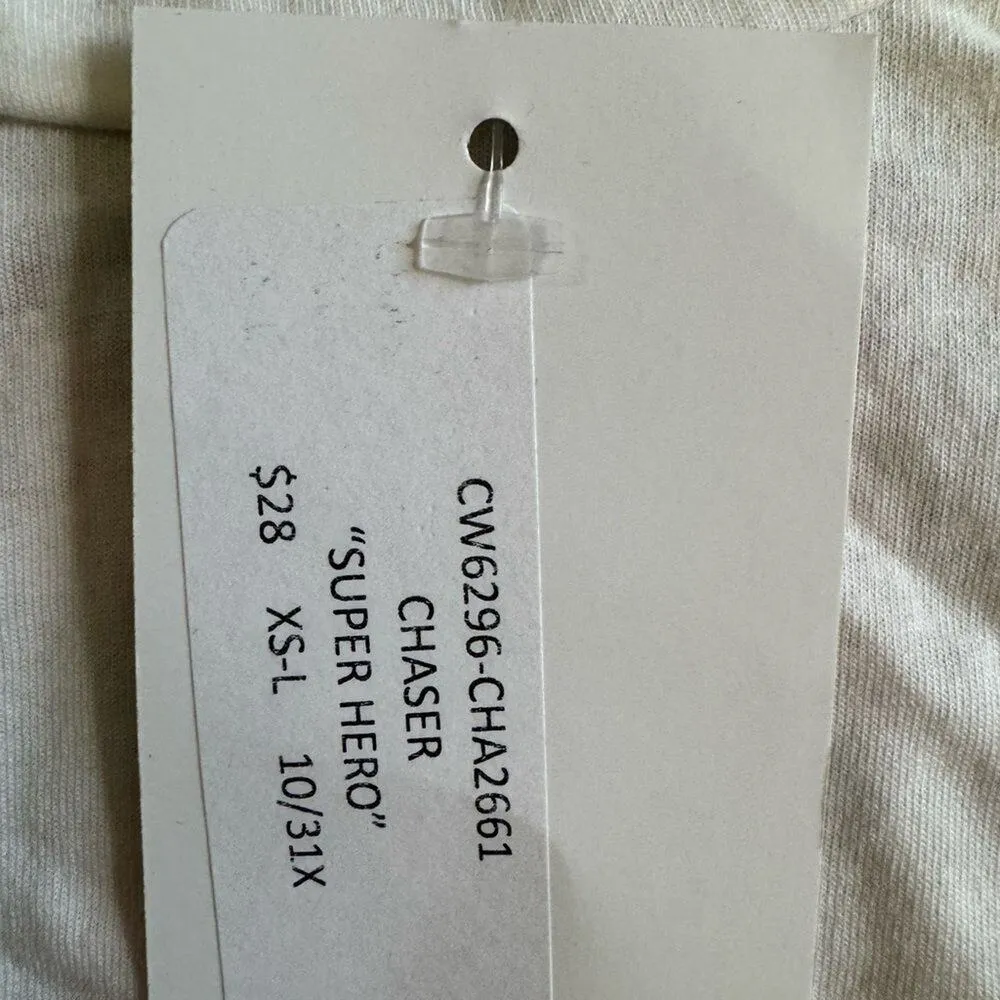 CHASER Stars & ‘Female Superhero’ Graphic T-Shirt Size Medium New with Tag - Image 7