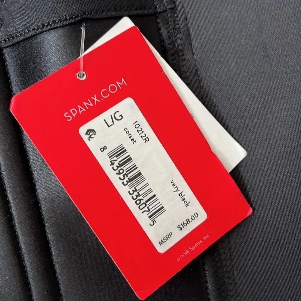 Spanx Corset Sculpt Zip Women’s in black size Large - Image 12