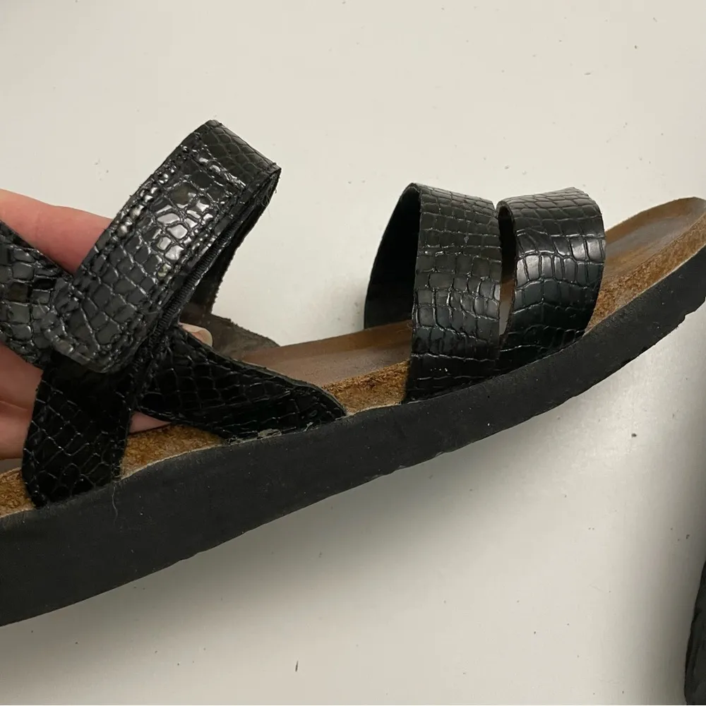 Naot Sandals Kayla Cork Footbed Straps Comfort Travel Reptile Print Black Size 11 - Image 7