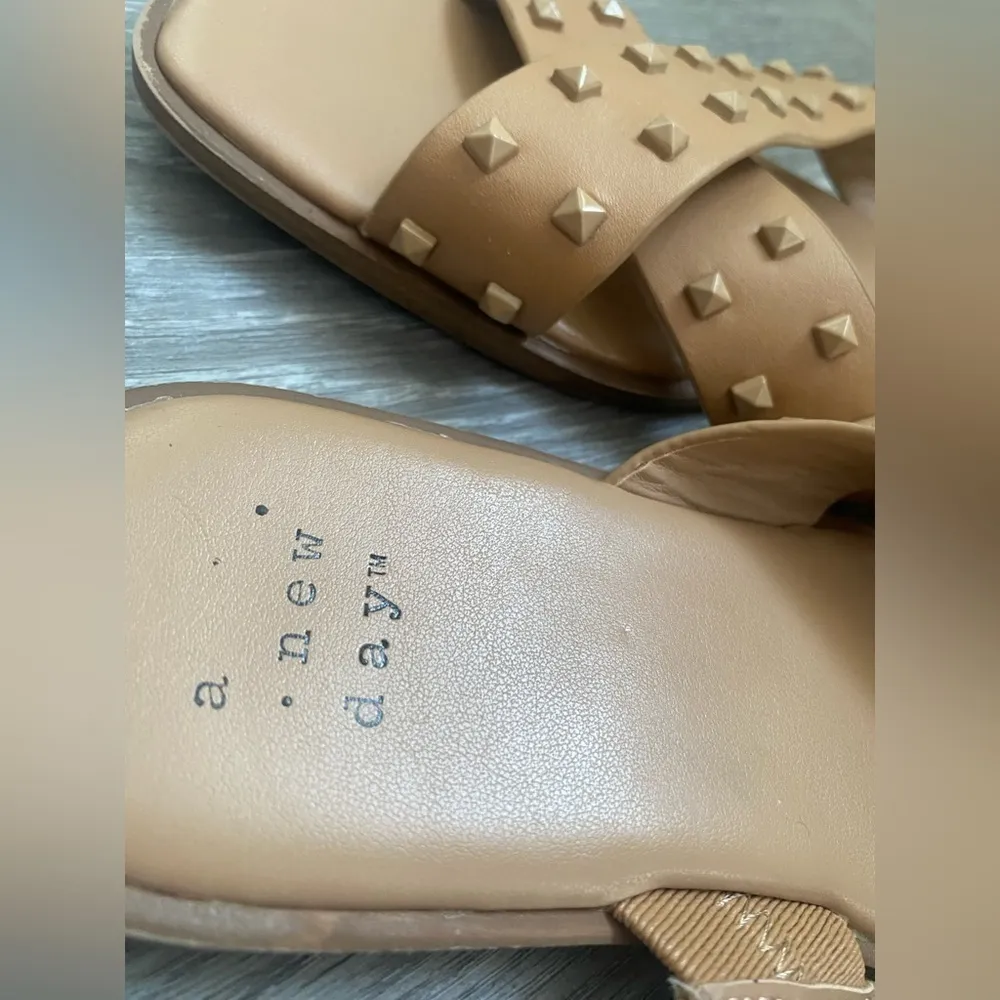 a new day Nude Studded Criss Cross Slide Sandals Size 7 Like New Condition - Image 9