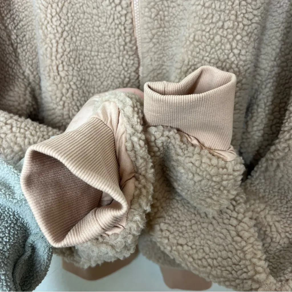 Fabletics Summit Sherpa Hooded Zip Up Teddy Jacket XL - Image 4