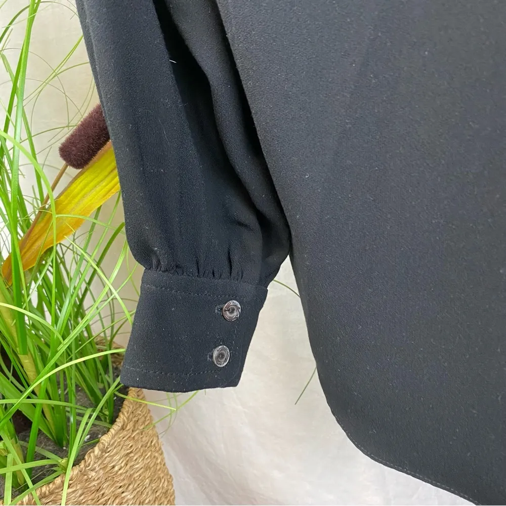 Trina Turk Black Lauren Long Sleeve Front Plunge Blouse Top S - Image 4