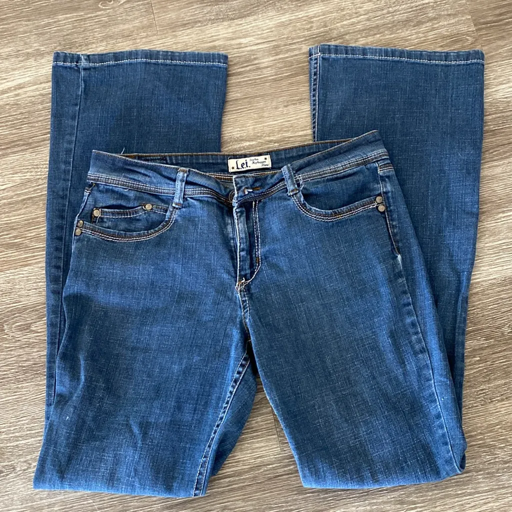 LEI y2k bootcut low rise jeans dark wash 2000s vintage 11 juniors / 6 to 8 Blue - Image 2