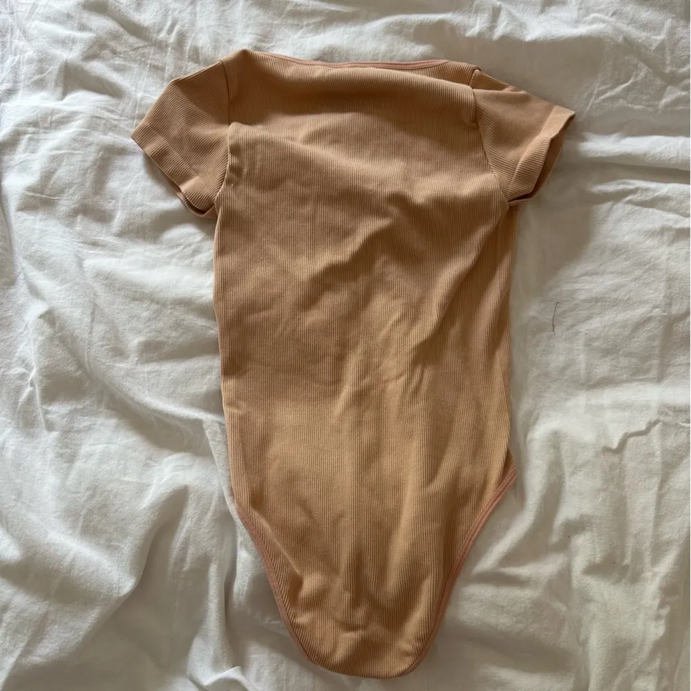 pink ribbed bodysuit - Image 2