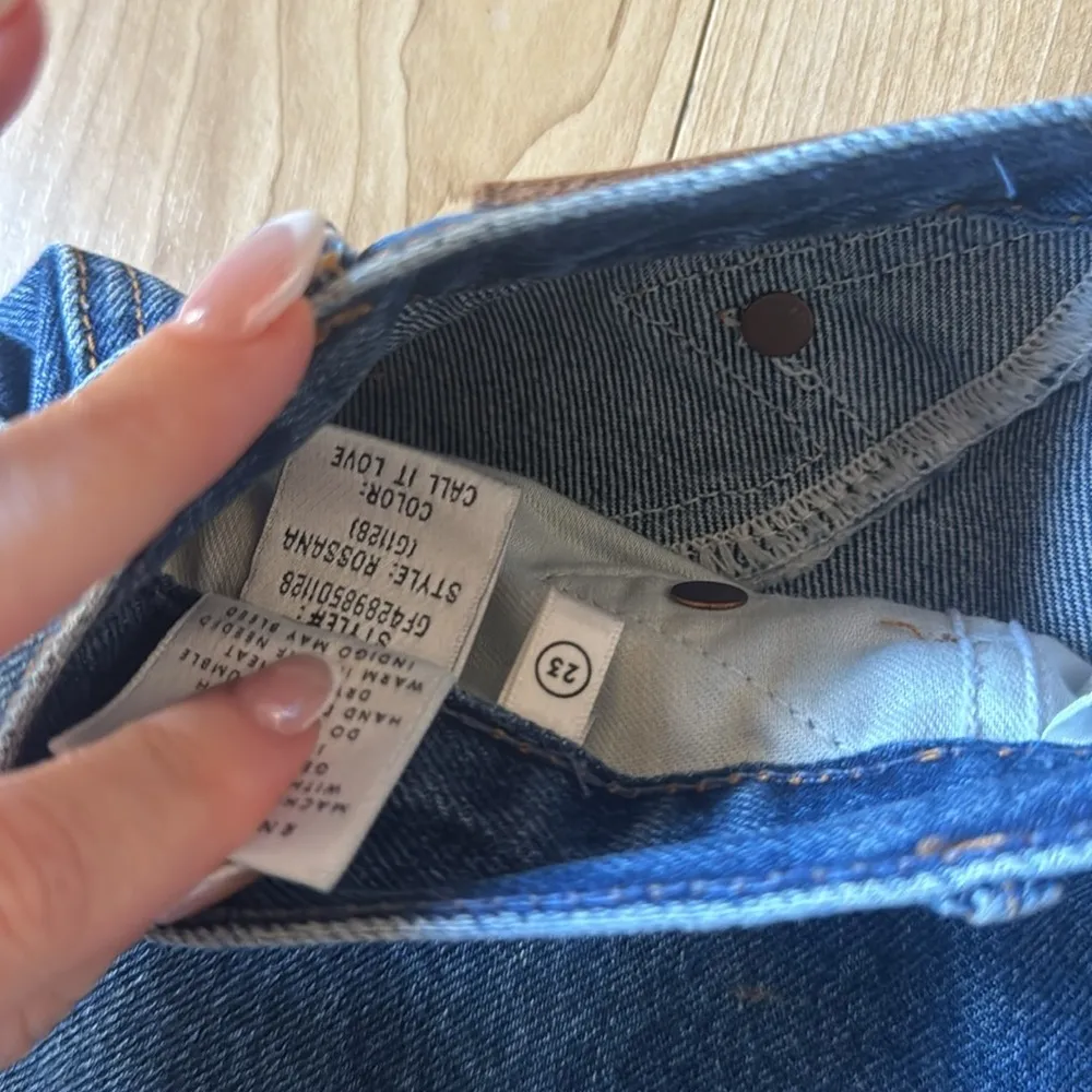 GRLFRND ROSSANA JEAN IN CALL IT LOVE - Image 3