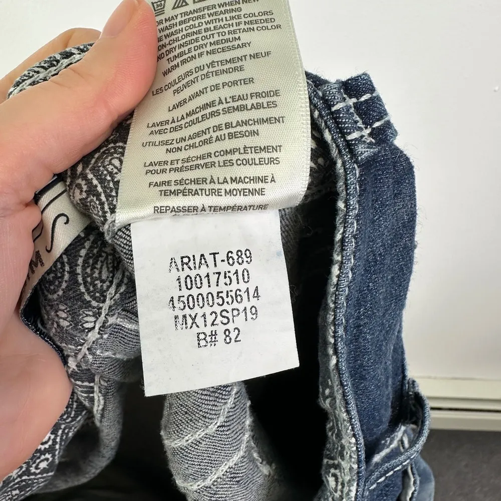 Ariat R.E.A.L. Mid Rise Stretch Entwined Boot Cut Jean 30R - Image 7