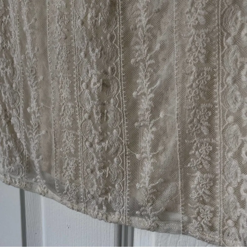 Ellison Lace Top - Size M - Image 7