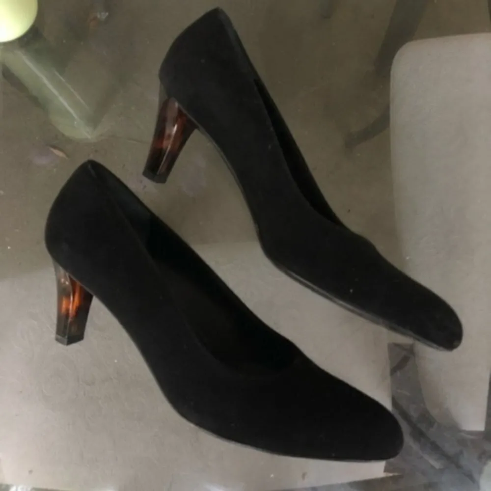 Salvatore Ferragamo Heels 7B Black Nero Suede Turtle Shell Brown - Image 7