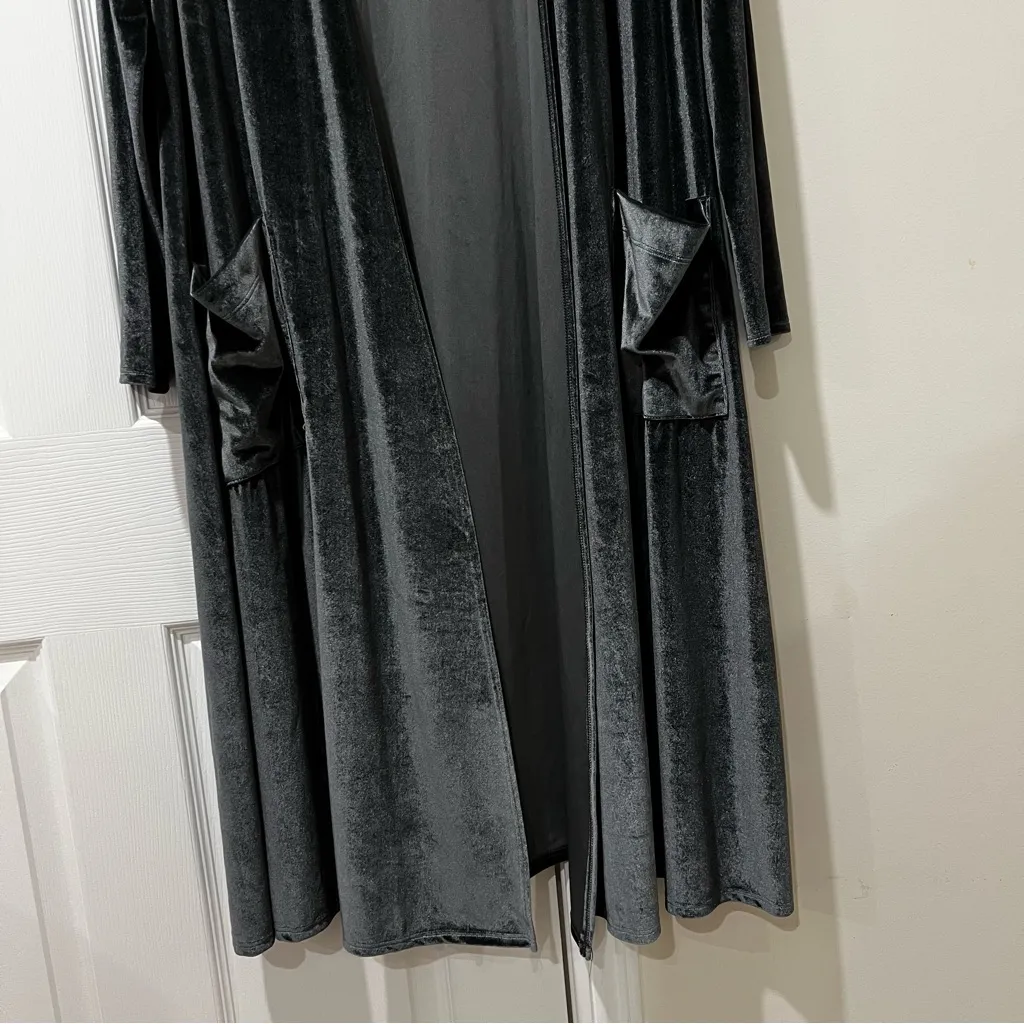 Velvet Lularoe Size Large Grey Velvet Sarah Cardigan Long Duster With Pockets - Image 5