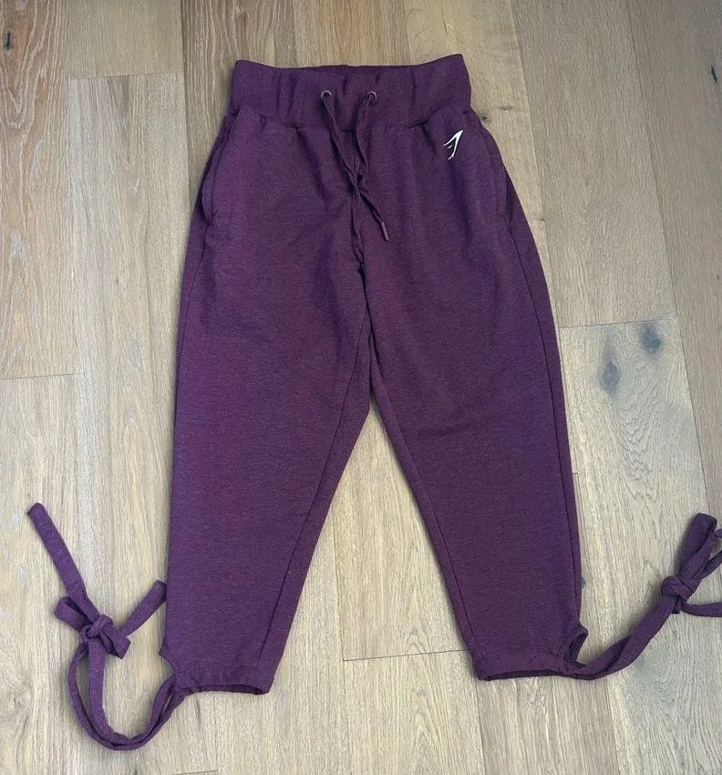 Small/Medium High waisted Cropped Jogger Sweatpants - Image 4