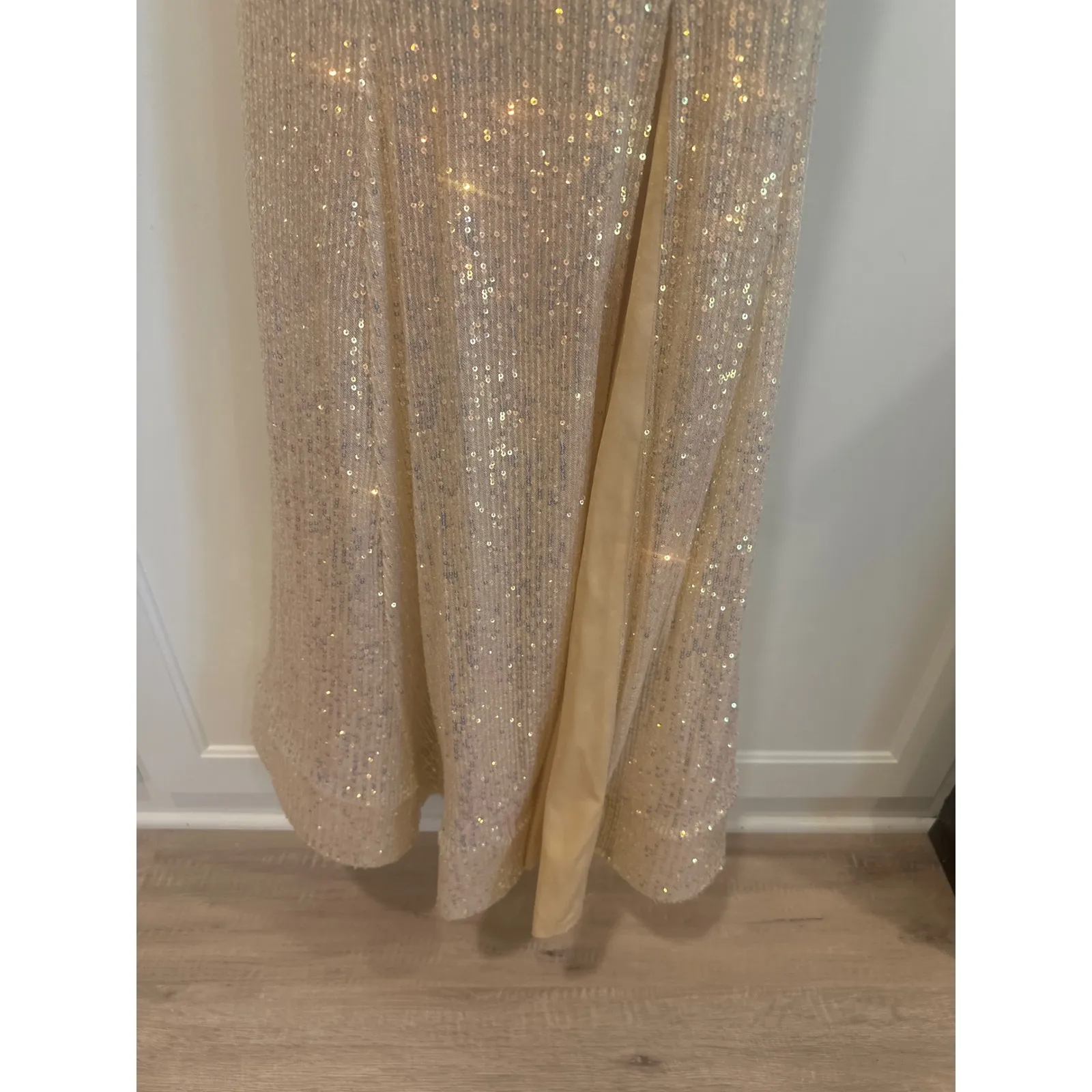 Sherri Hill Sequin Gown Gold Formal Prom Evening Dress Open Back Slit Size 8 - Image 2