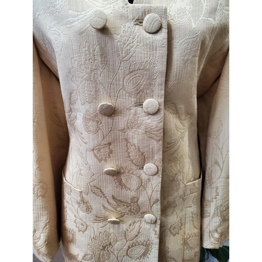 Executive Women Beige Polyester Long Sleeve Blazer & Skirt 2 Pc's Suit Size 10M - Image 3