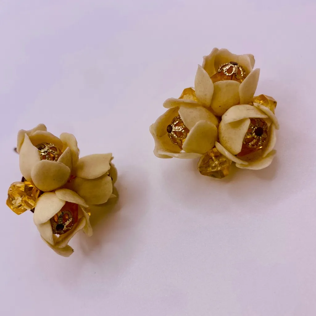 Vintage West Germany Floral Clip - Image 3