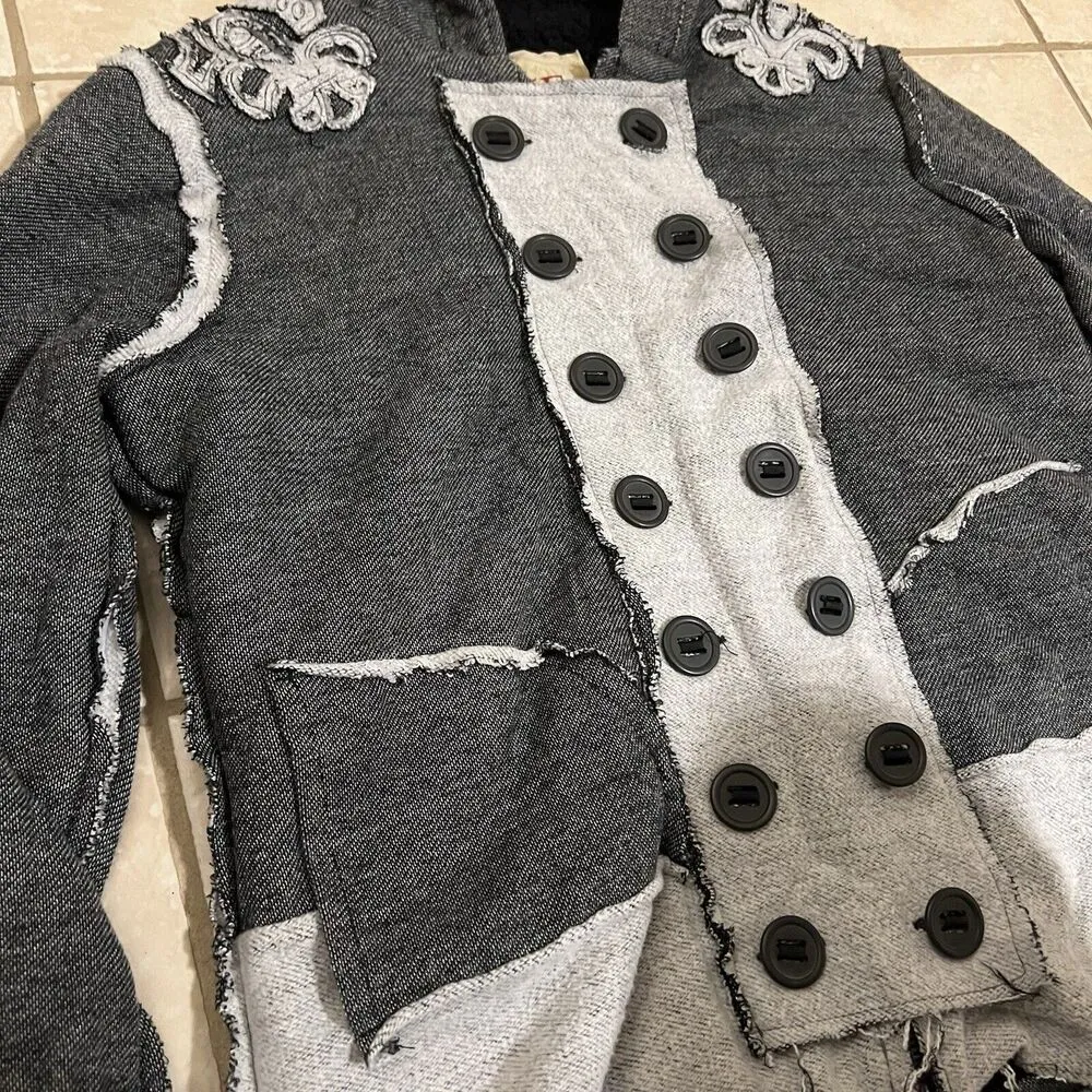 BKE Sweater Womens Medium Buckle Raw Edge Sherpa Lined Hoodie Button Full Zip - Image 4