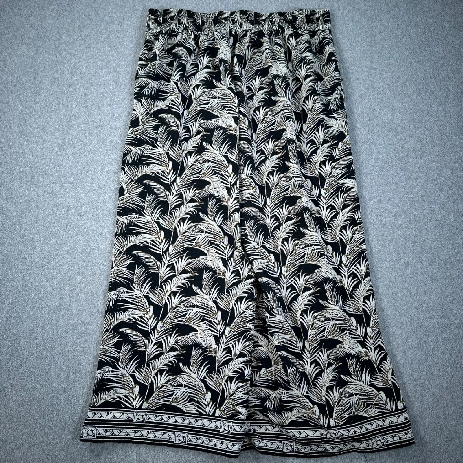 Max Studio Palm Print Wide Leg Pants Women's Medium Elastic Waist Flat Front - Image 9