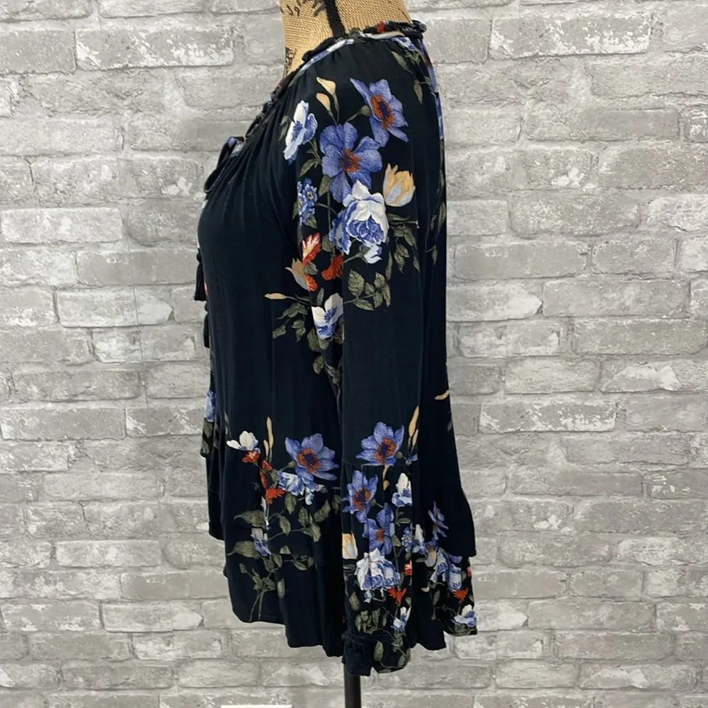 American Eagle Black Floral Peplum Ruffle Top - Image 3